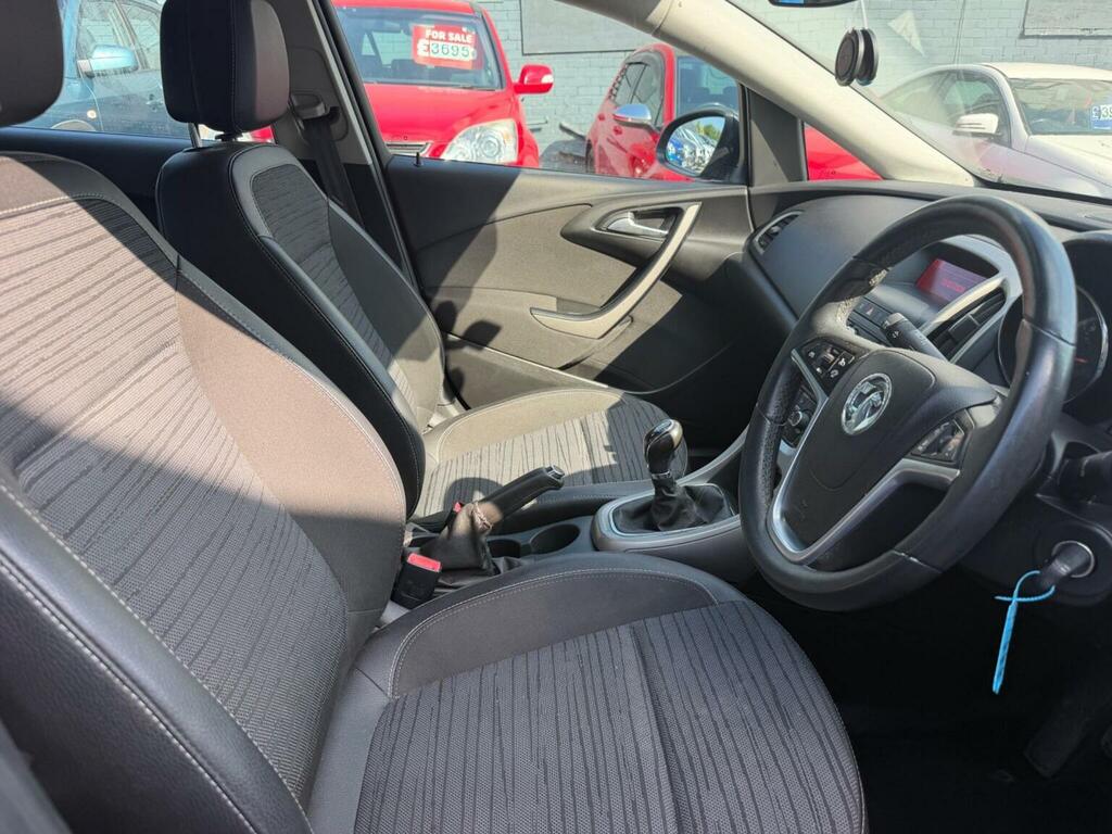 Vauxhall Astra Estate 1.6 16V Sri Sports Tourer Euro 5 2014 Brown #10