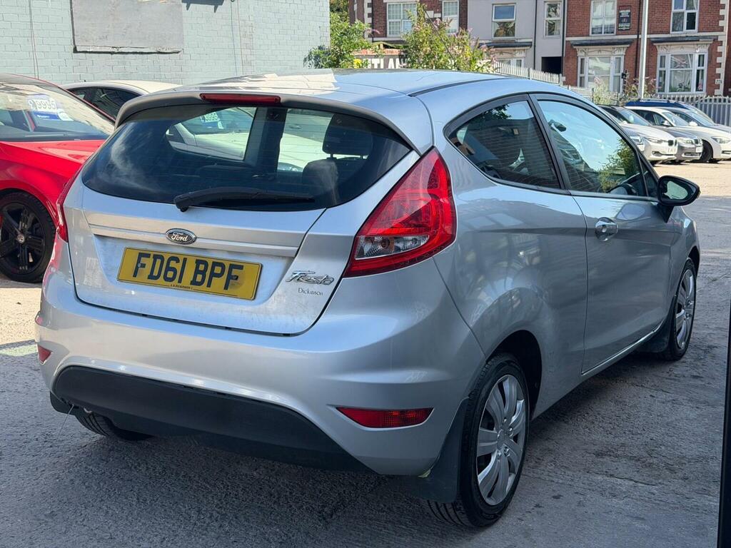 Ford Fiesta 1.25 Edge Silver #4