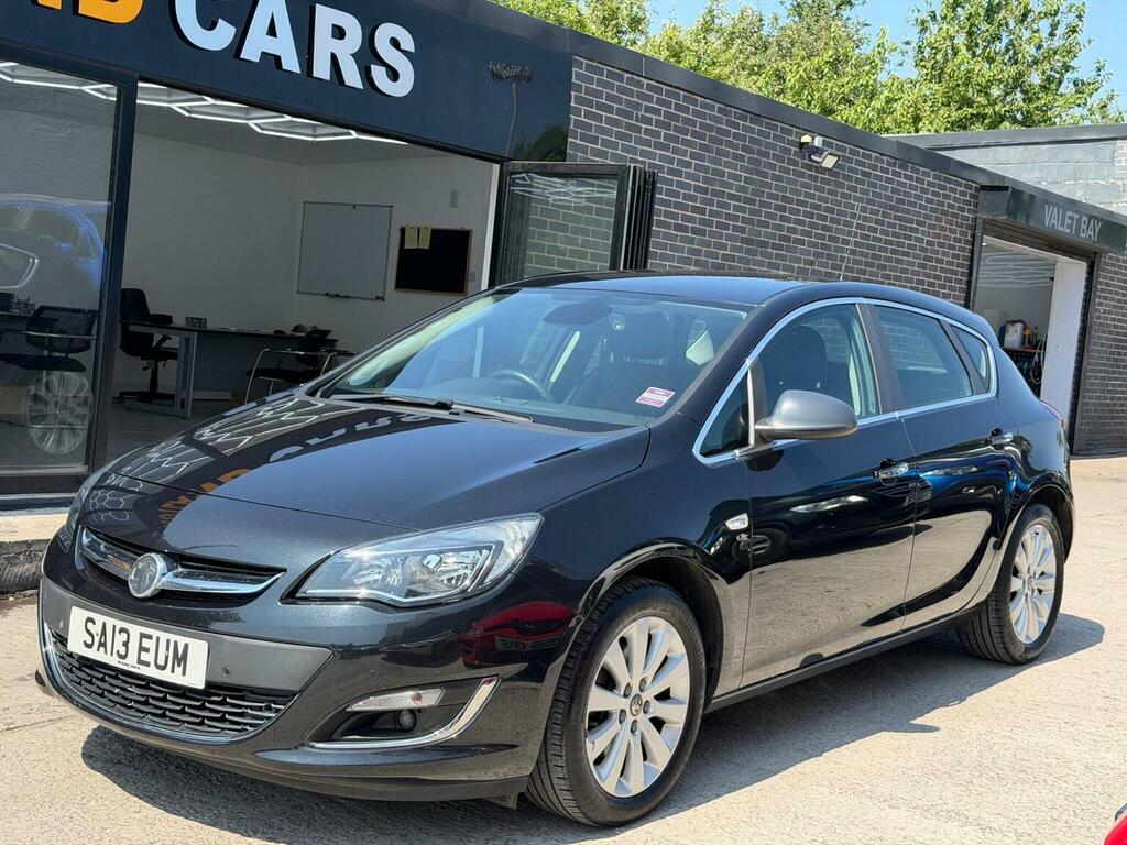 Vauxhall Astra 2.0 Cdti Ecoflex Elite Euro 5 Ss Black