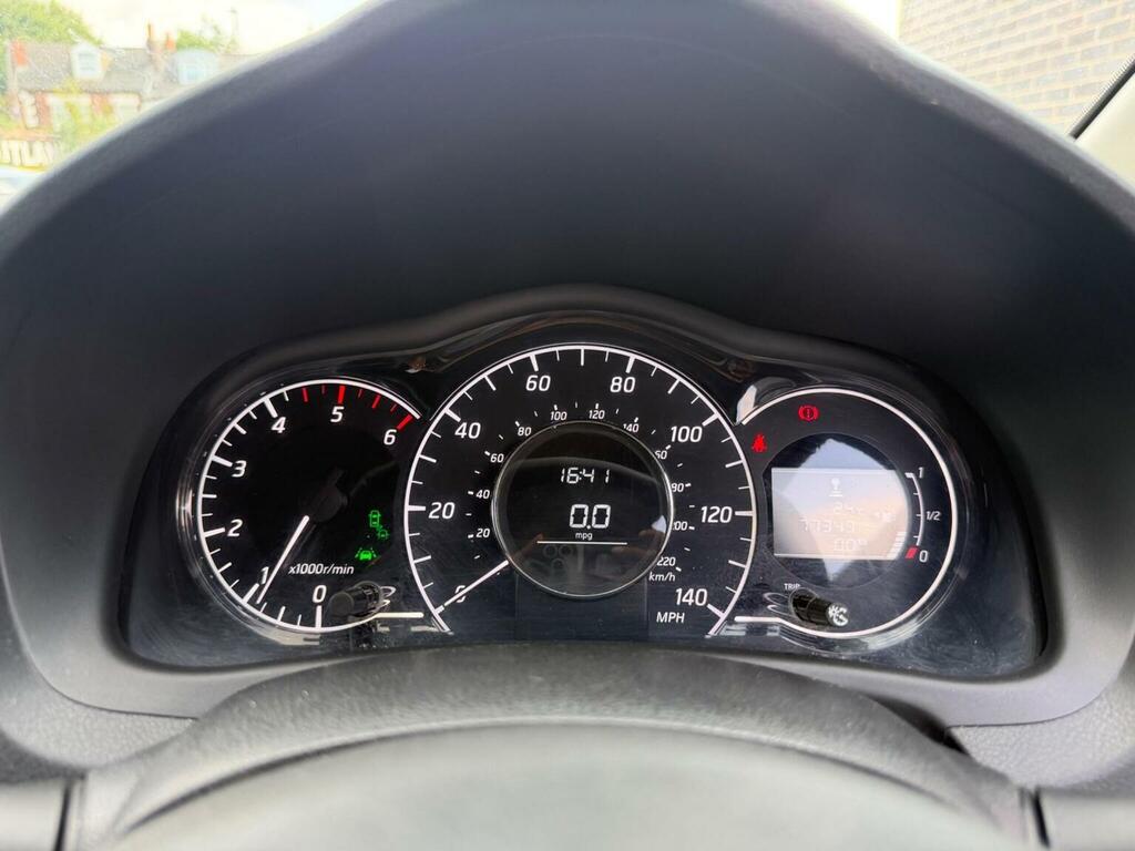 Nissan Note 1.2 12V White #31