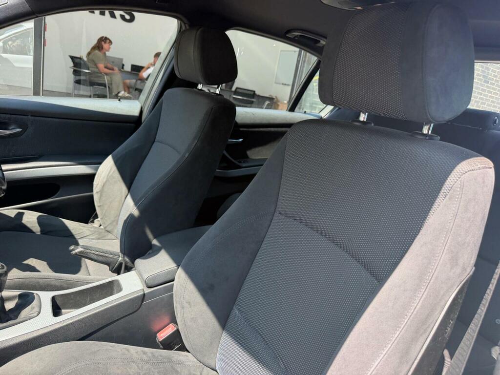 BMW 3 Series Black #17
