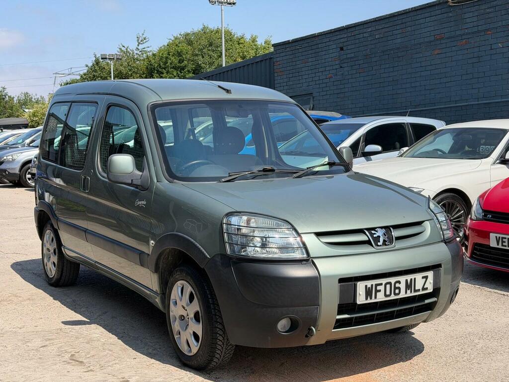 Peugeot Partner 1.6 Hdi Escapade Green #2