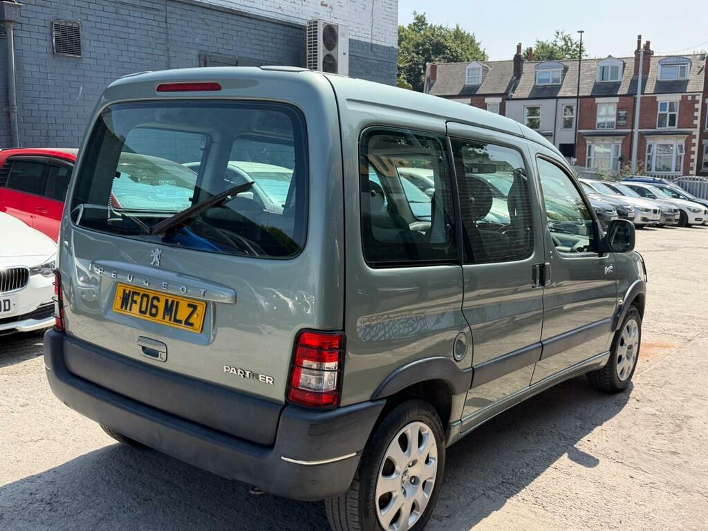 Peugeot Partner Hdi Combi Escapade Silver #15