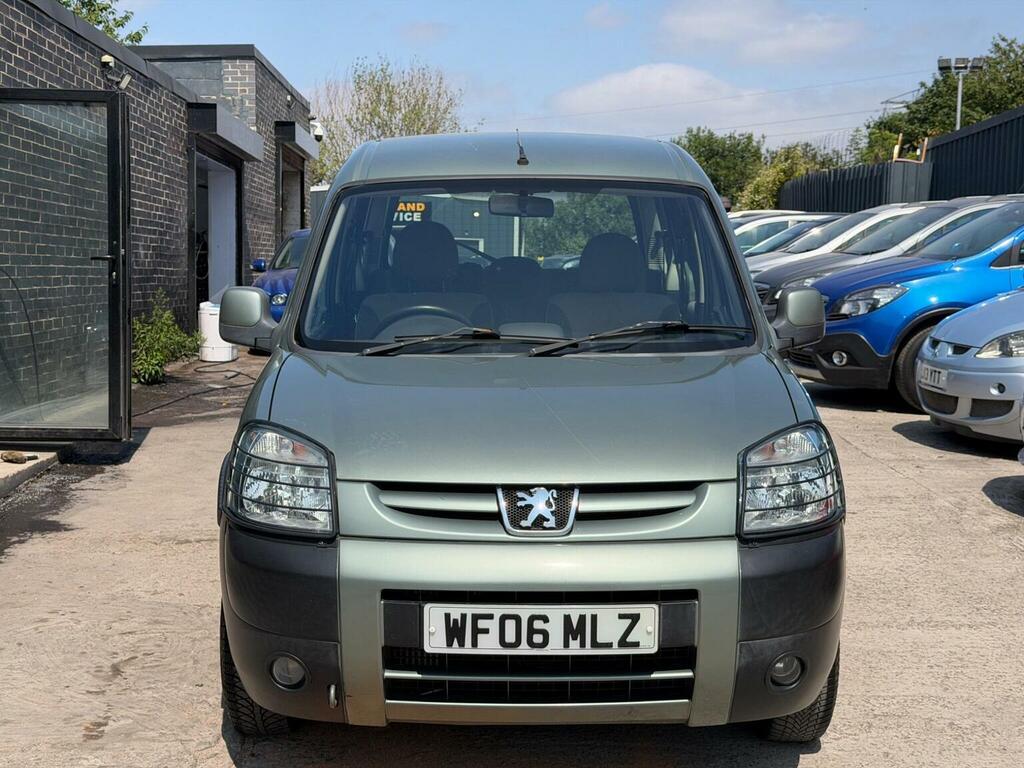 Peugeot Partner 1.6 Hdi Escapade Green #6