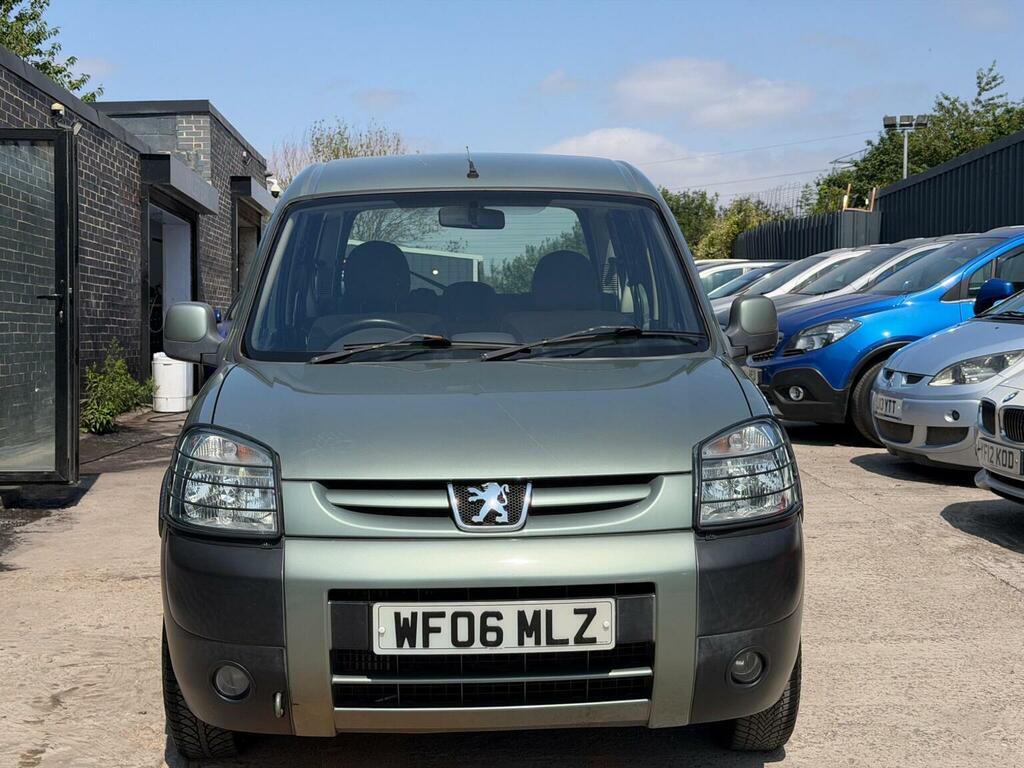 Peugeot Partner 1.6 Hdi Escapade Green #3