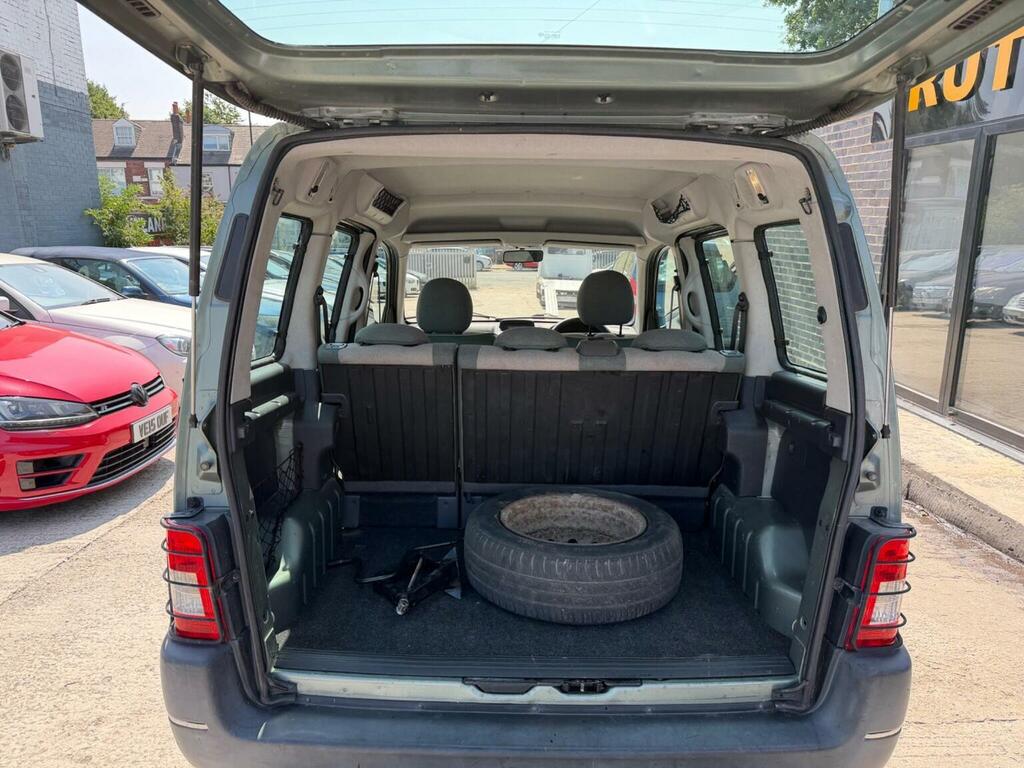 Peugeot Partner Hdi Combi Escapade Silver #38