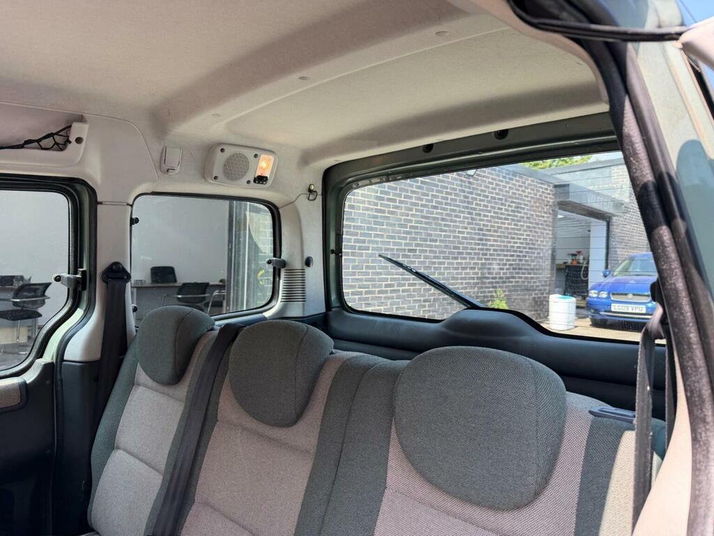 Peugeot Partner Hdi Combi Escapade Silver #28