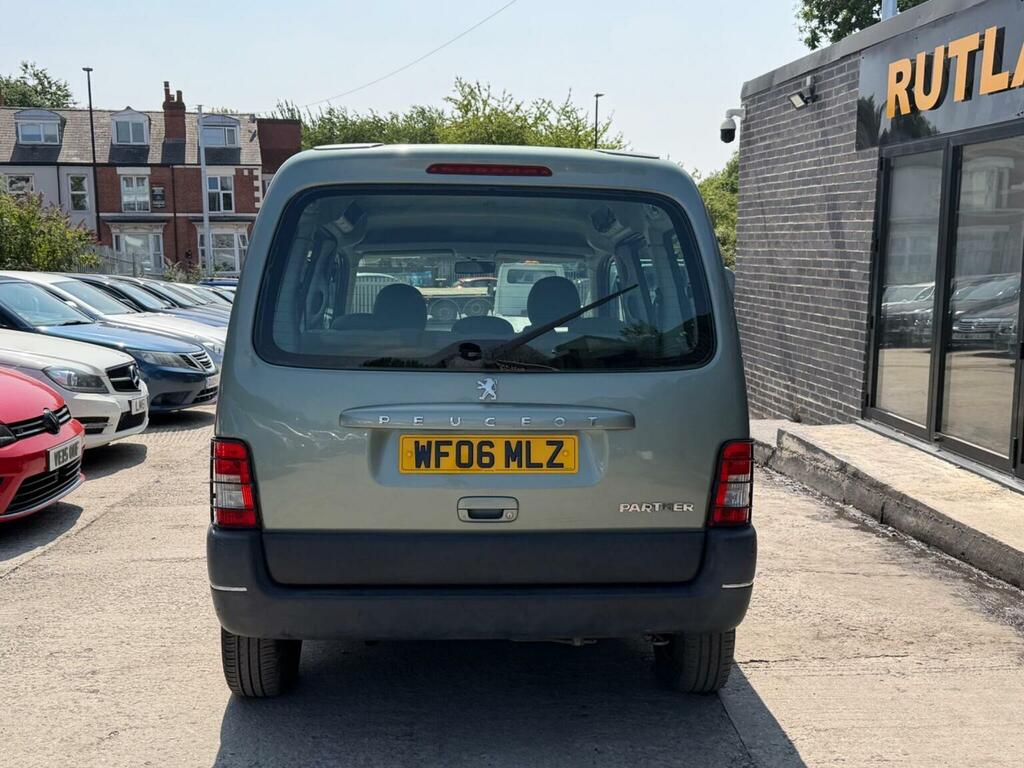 Peugeot Partner Hdi Combi Escapade Silver #11