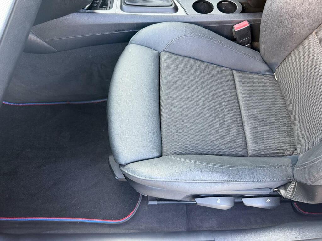 BMW 1 Series  Black #18