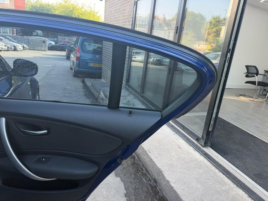 BMW 1 Series  Black #19