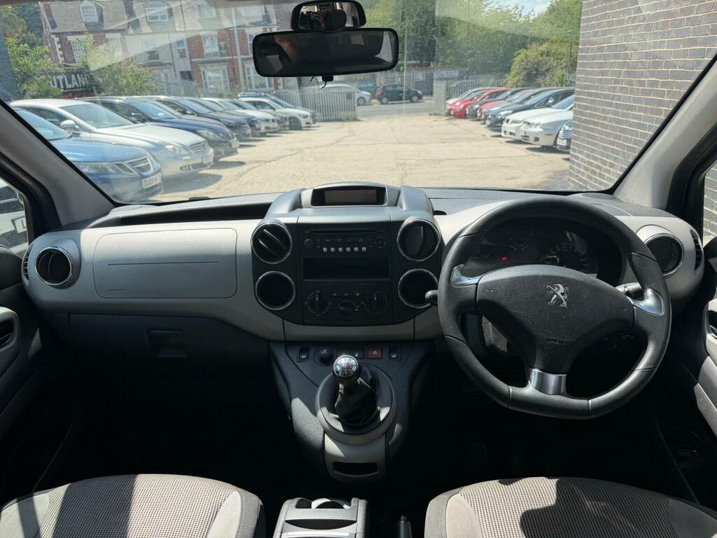 Peugeot Partner Tepee Tepee S Blue #24