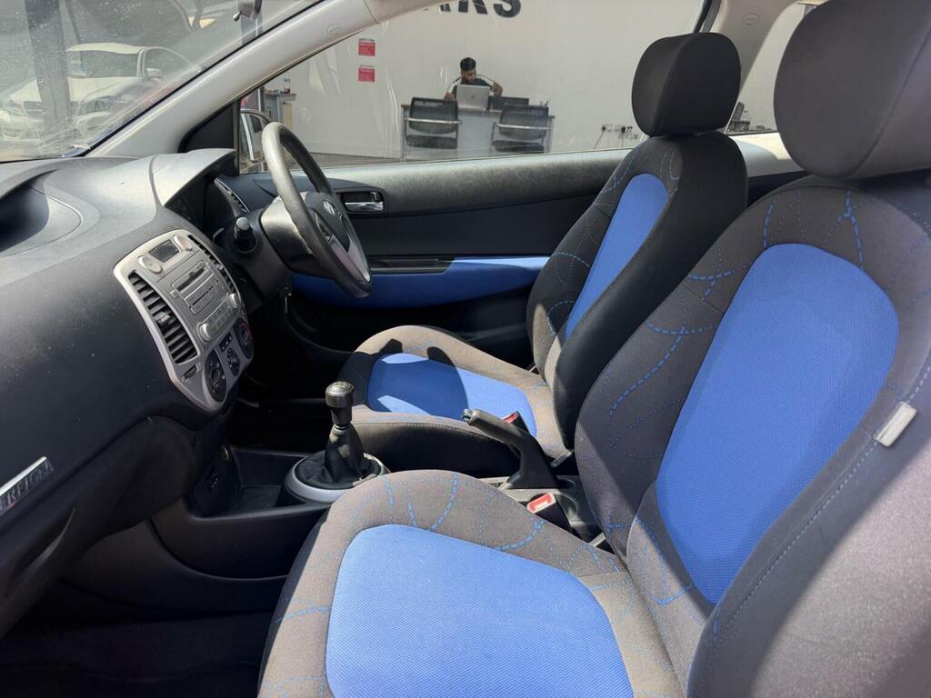 Hyundai I20 Black #15