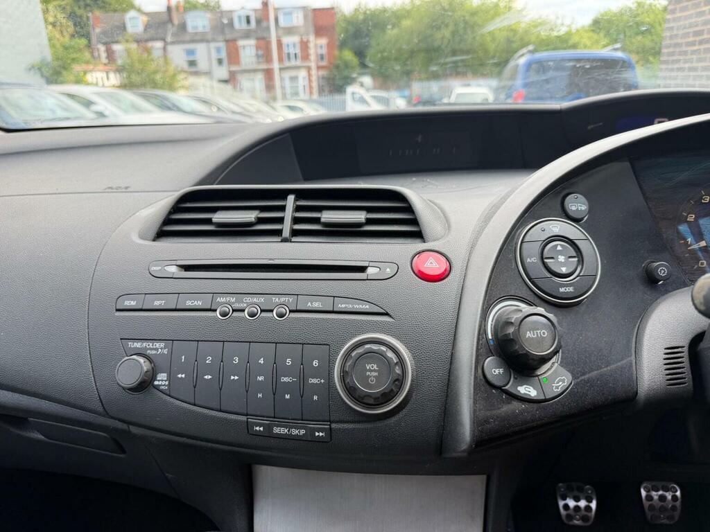 Honda Civic 1.8L Se Black #33