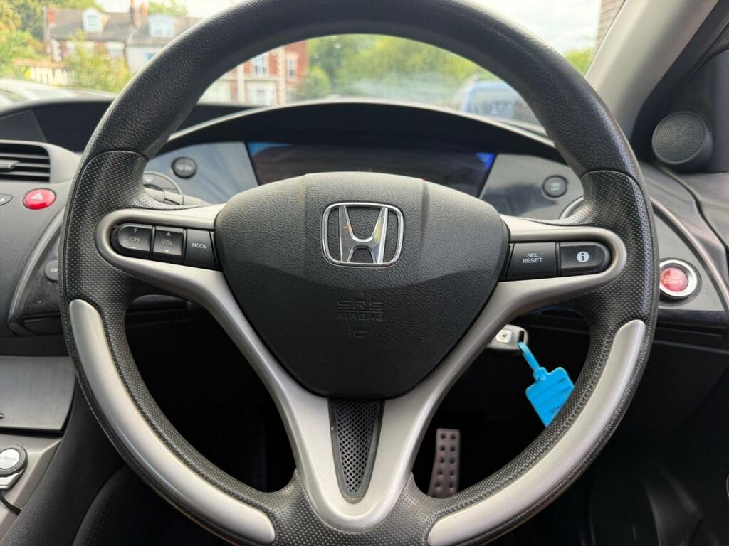 Honda Civic 1.8L Se Black #30