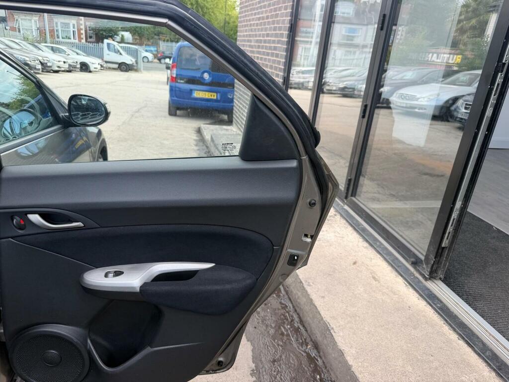 Honda Civic 1.8L Se Black #19