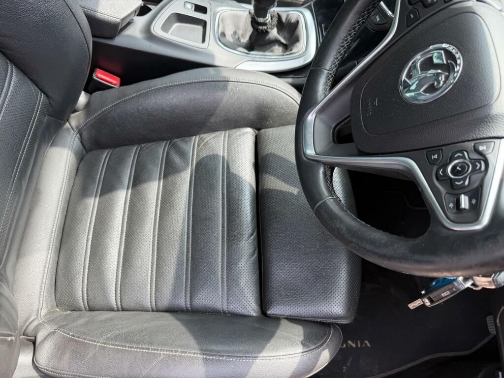 Vauxhall Insignia Tech Line Cdti Ecoflex Ss 5-Door Black #13