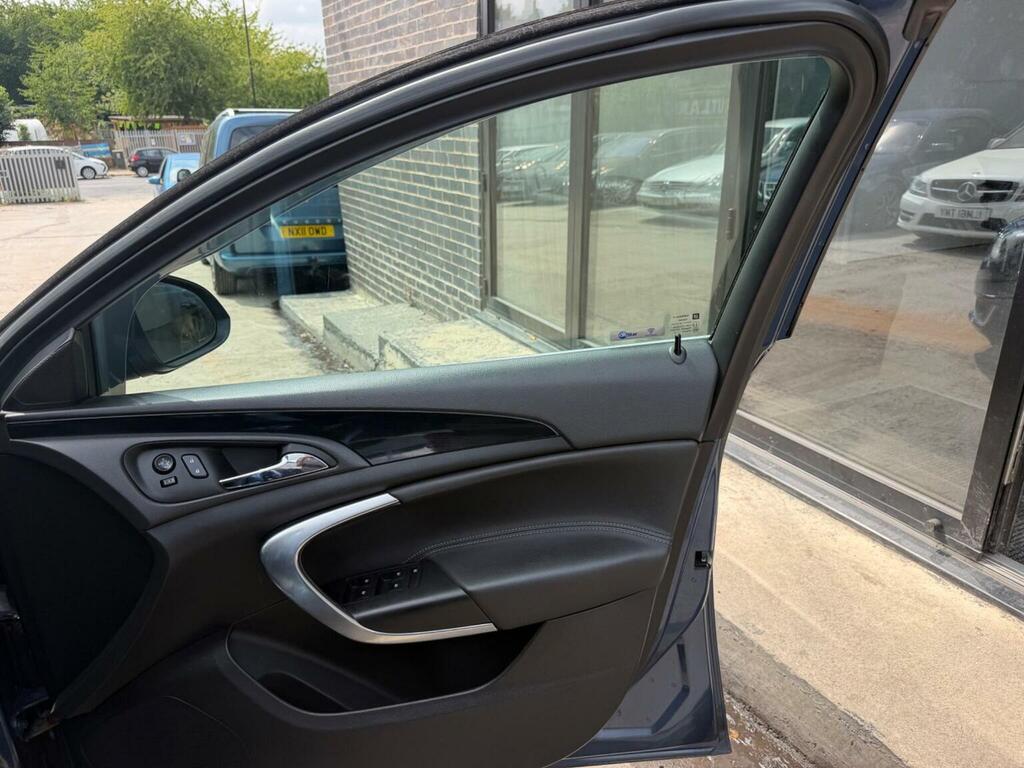 Vauxhall Insignia Tech Line Cdti Ecoflex Ss 5-Door Black #9