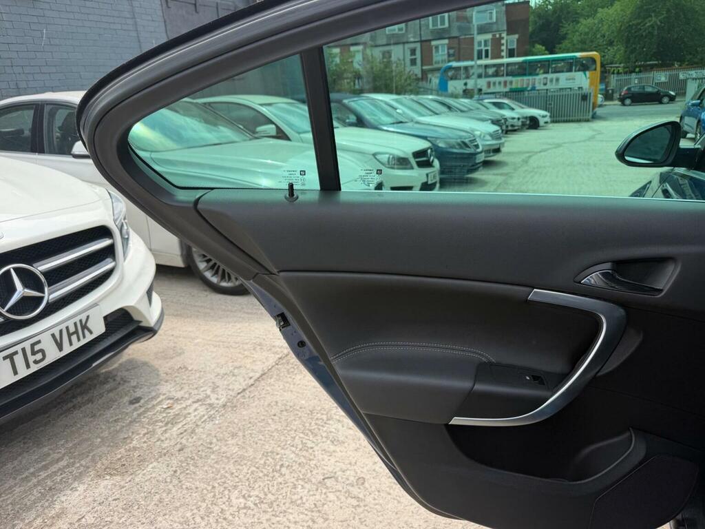 Vauxhall Insignia Tech Line Cdti Ecoflex Ss 5-Door Black #25