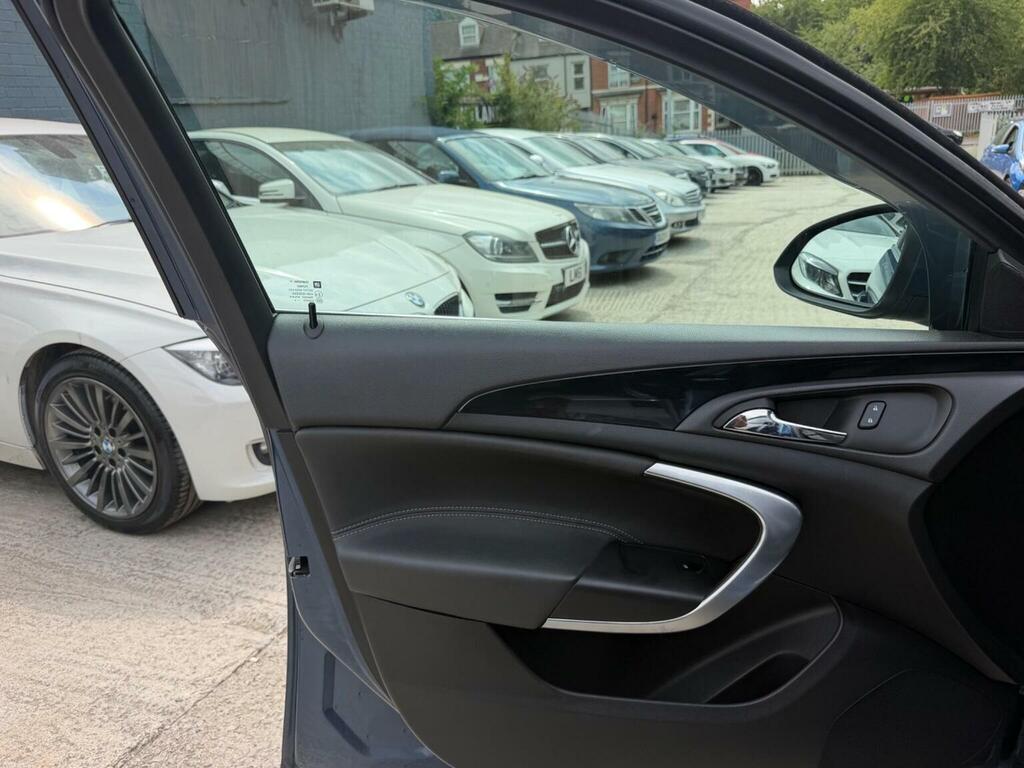 Vauxhall Insignia Tech Line Cdti Ecoflex Ss 5-Door Black #14