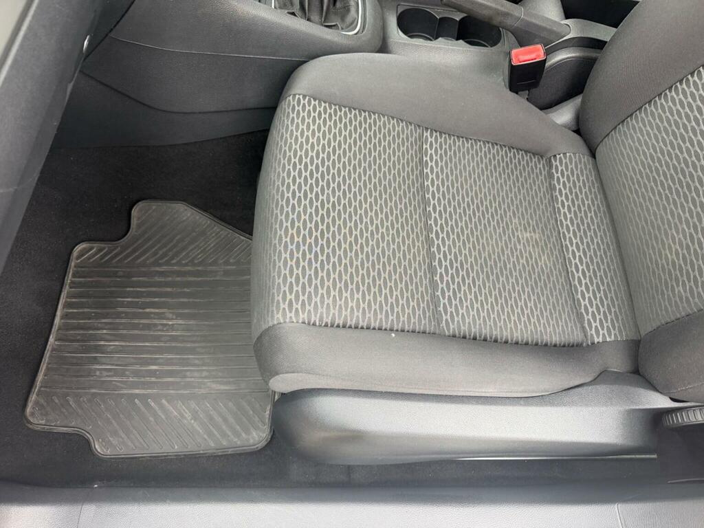 Volkswagen Golf 1.6 Se Tdi Bluemotion Technology 103 Bhp Black #18