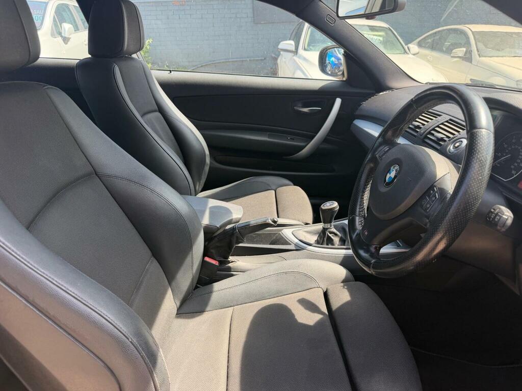 BMW 1 Series Series Black #10
