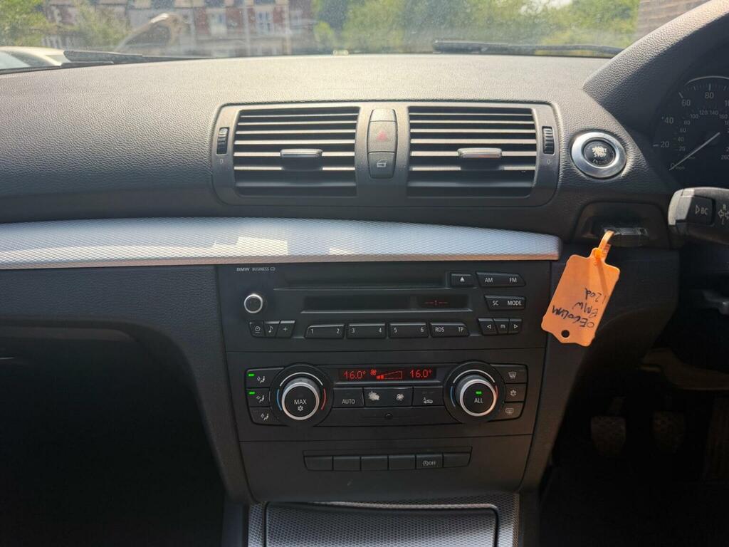 BMW 1 Series Series Black #26