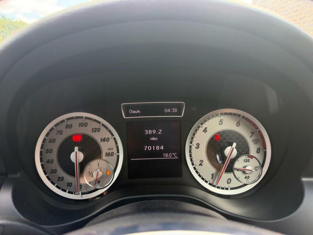 Mercedes-Benz A Class A200 Blueefficiency Amg Sport Red #30