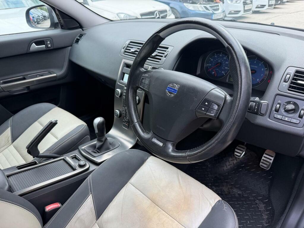 Volvo S40 1.6D Drive S Euro White #11