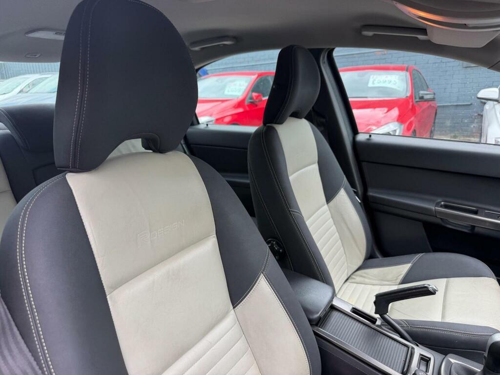 Volvo S40 1.6D Drive S Euro White #12