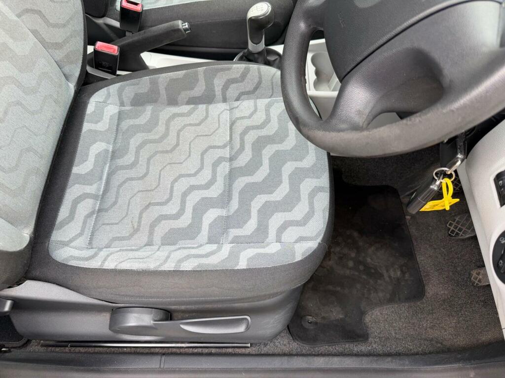 Skoda Fabia Estate Silver #13