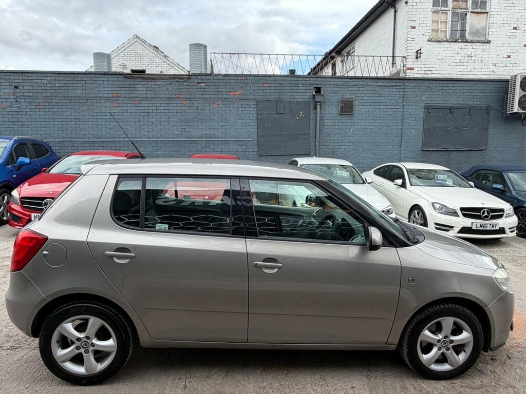 Skoda Fabia Estate Silver #8