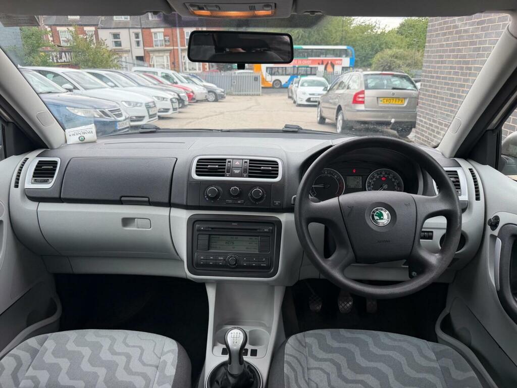 Skoda Fabia Estate Silver #24