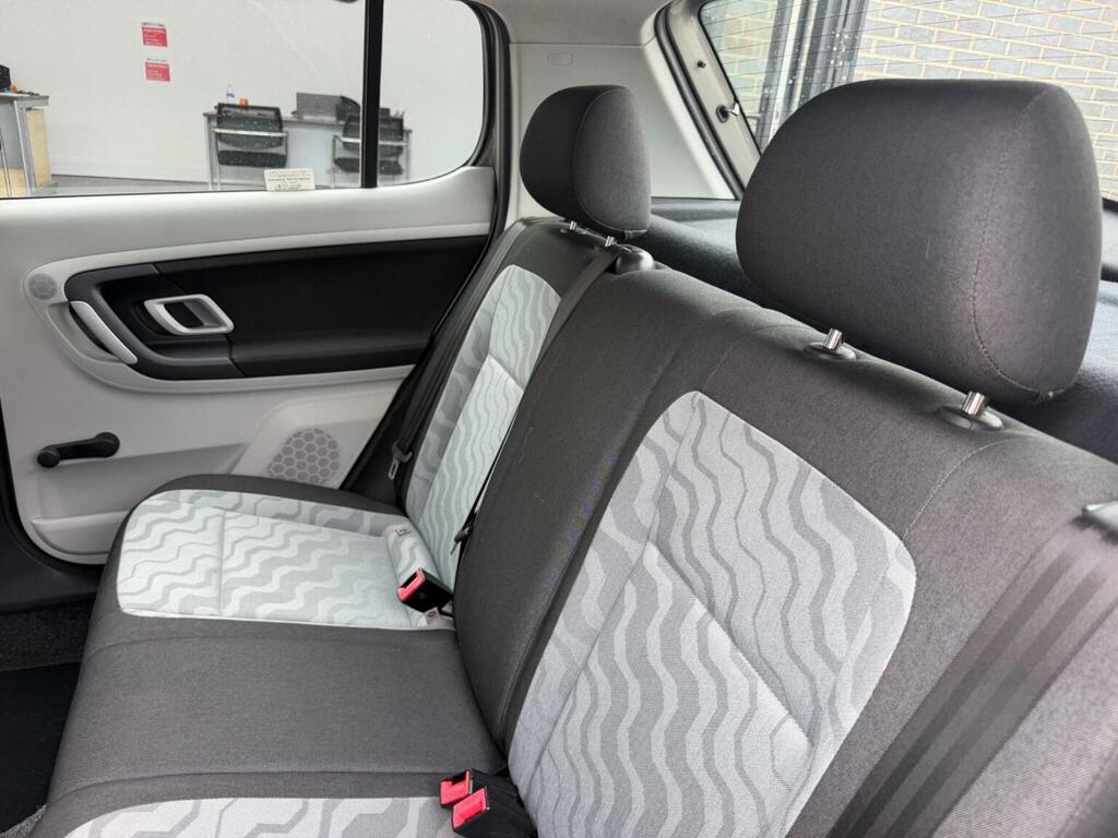 Skoda Fabia Estate Silver #28