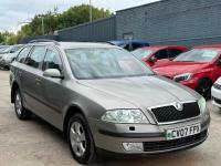 Skoda Octavia 1.6 Ambiente Fsi 114 Bhp Silver #34