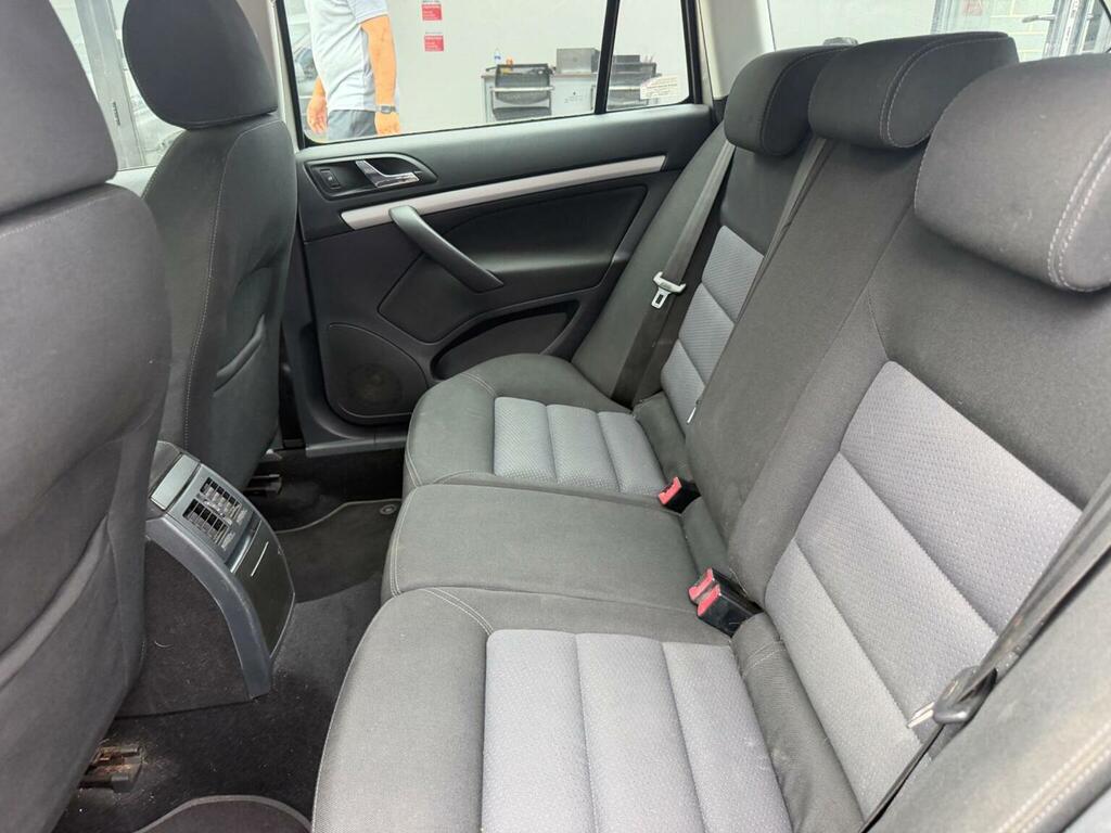 Skoda Octavia 1.6 Ambiente Fsi 114 Bhp Silver #24