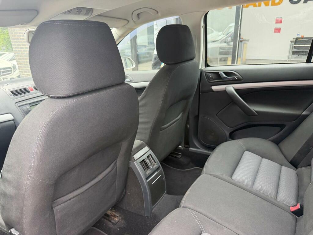 Skoda Octavia 1.6 Ambiente Fsi 114 Bhp Silver #25