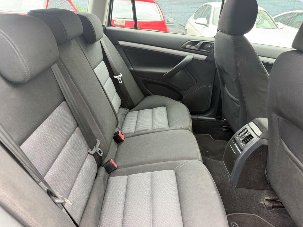 Skoda Octavia 1.6 Ambiente Fsi 114 Bhp Silver #18