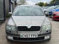 Skoda Octavia 1.6 Ambiente Fsi 114 Bhp Silver #32