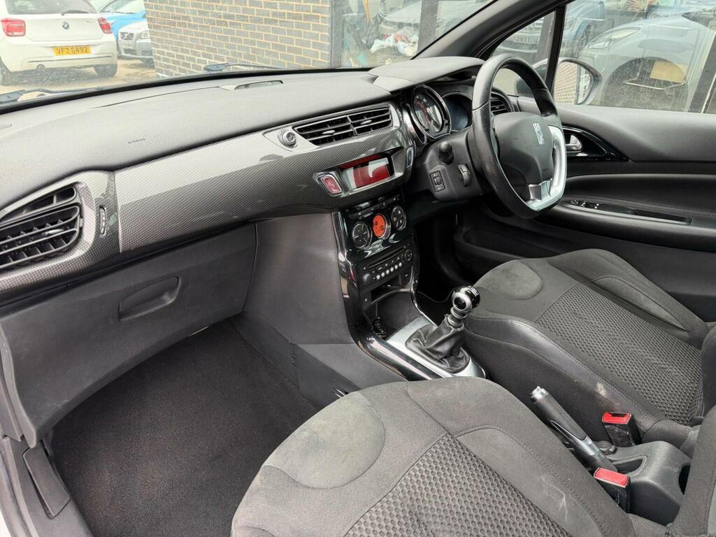 Citroen DS3 1.6 Vti Dstyle Euro 5 Red #16
