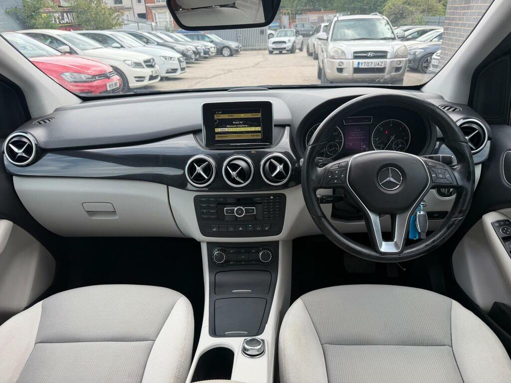 Mercedes-Benz B Class B180 Blueefficiency Se 5-Door Grey #24