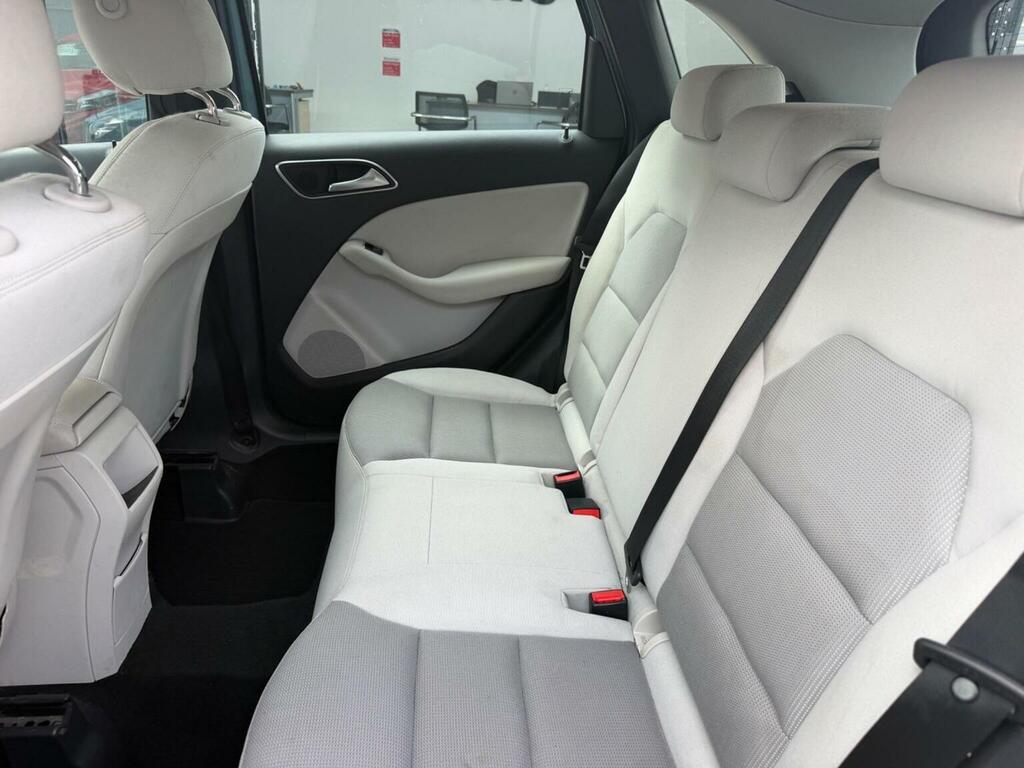 Mercedes-Benz B Class B180 Blueefficiency Se 5-Door Grey #26