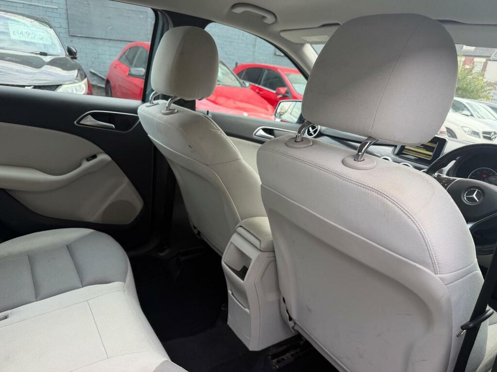 Mercedes-Benz B Class B180 Blueefficiency Se 5-Door Grey #21