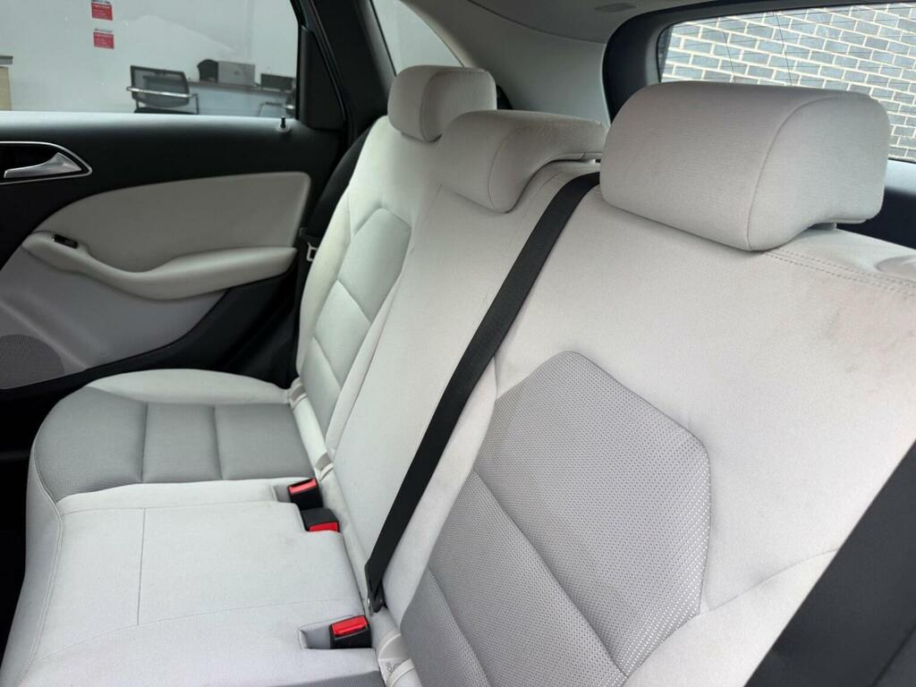 Mercedes-Benz B Class B180 Blueefficiency Se 5-Door Grey #28