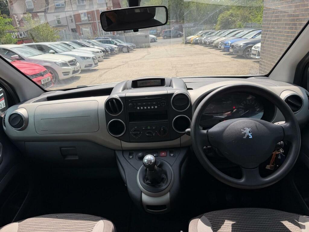 Peugeot Partner Tepee 1.6Hdi 90 Tepee S Grey #23