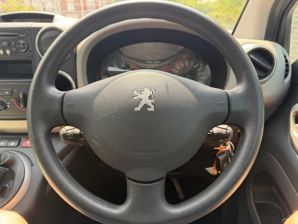 Peugeot Partner Tepee 1.6Hdi 90 Tepee S Grey #28