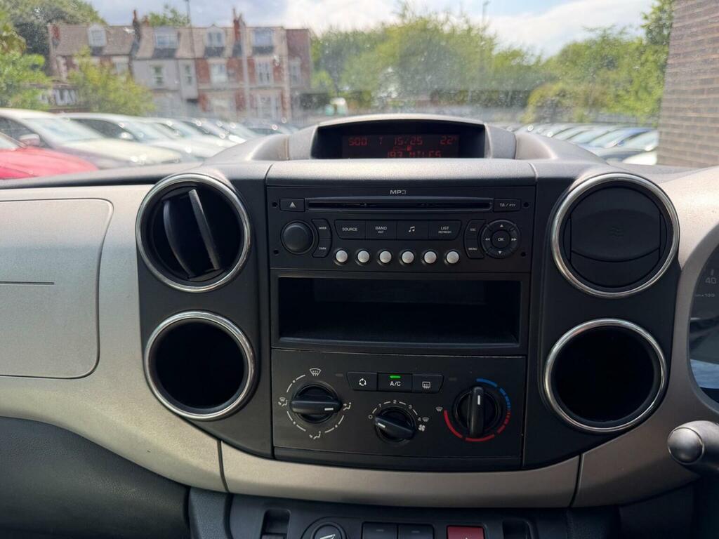 Peugeot Partner Tepee 1.6Hdi 90 Tepee S Grey #30