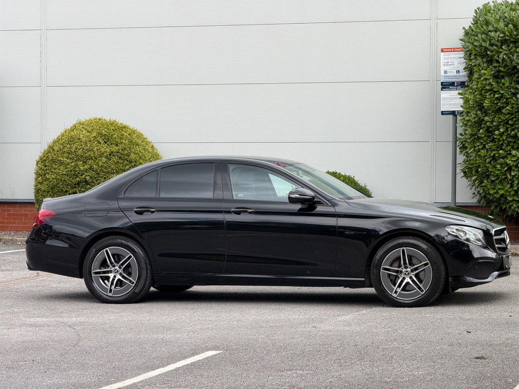 Mercedes-Benz E Class Estate 2.0 E300de 13.5Kwh Amg Line G-tronic Euro Black #41
