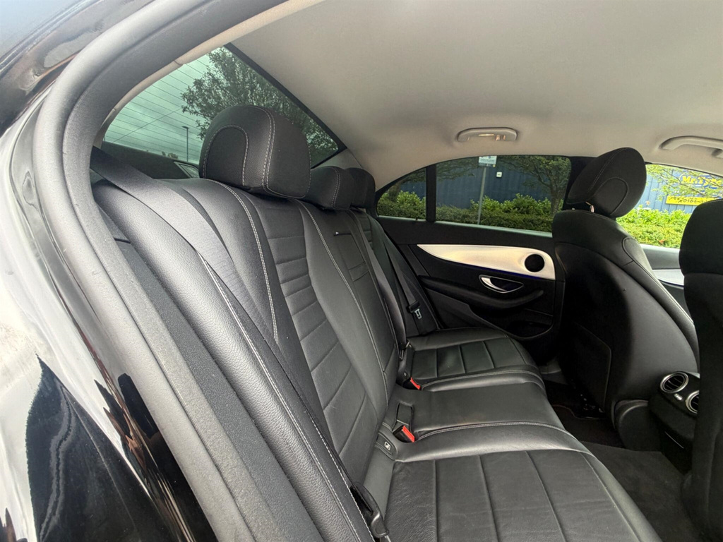 Mercedes-Benz E Class Estate 2.0 E300de 13.5Kwh Amg Line G-tronic Euro Black #18