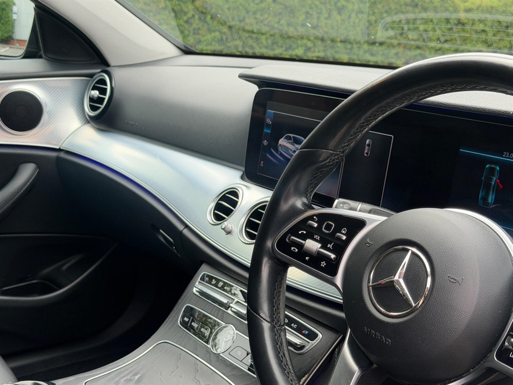 Mercedes-Benz E Class Estate 2.0 E300de 13.5Kwh Amg Line G-tronic Euro Black #17