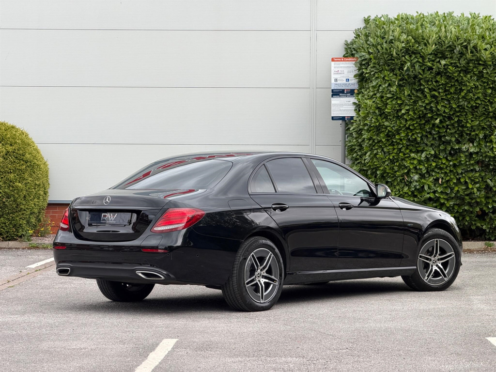 Mercedes-Benz E Class Estate 2.0 E300de 13.5Kwh Amg Line G-tronic Euro Black #44